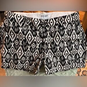 Old Navy Shorts *** / Women’s Size 10